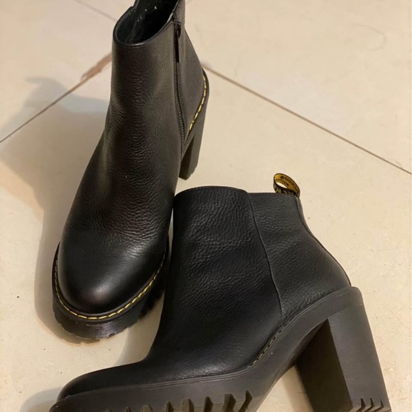 DrMartens Women’s Leather Heeled Chelsea Boots - Picture 3 of 4